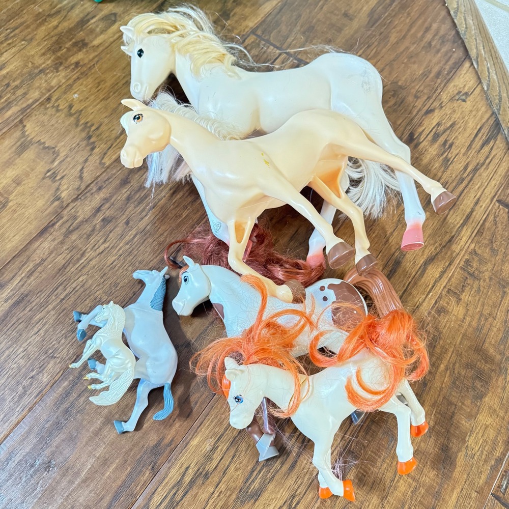 Toy Horses Set Lot 6 Plastic Farm Animal Figurines kids Play Collection OLDSTOCK